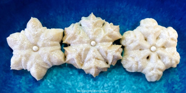 m Glazed Shimmering Snowman & Snowflake Cookies cookie press spritz © 2017 Impress! Bakeware, LLC.jpg